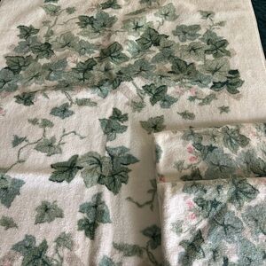 Vintage Ivy print Bath&hands towels- Springs collection. Made in USA